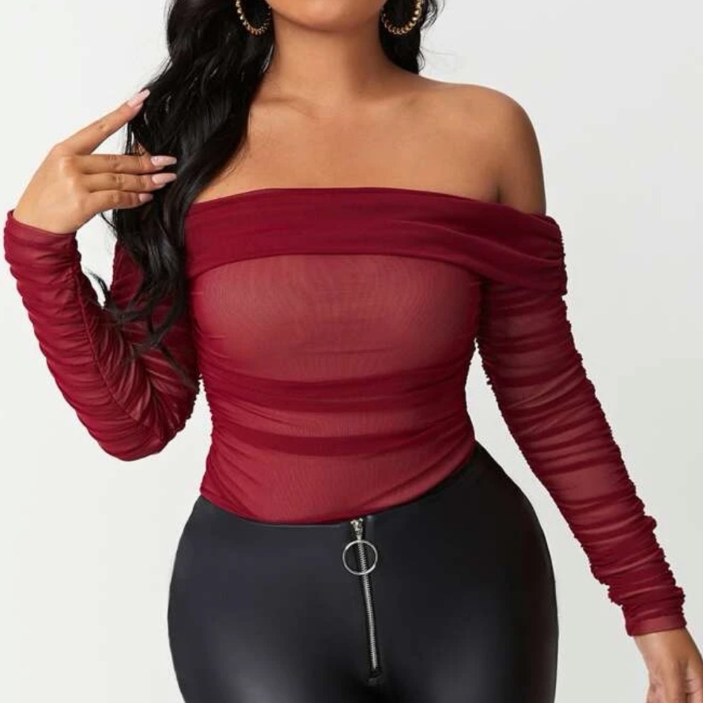 Off The Shoulder Ruched Mesh Top - Picture 3 of 7